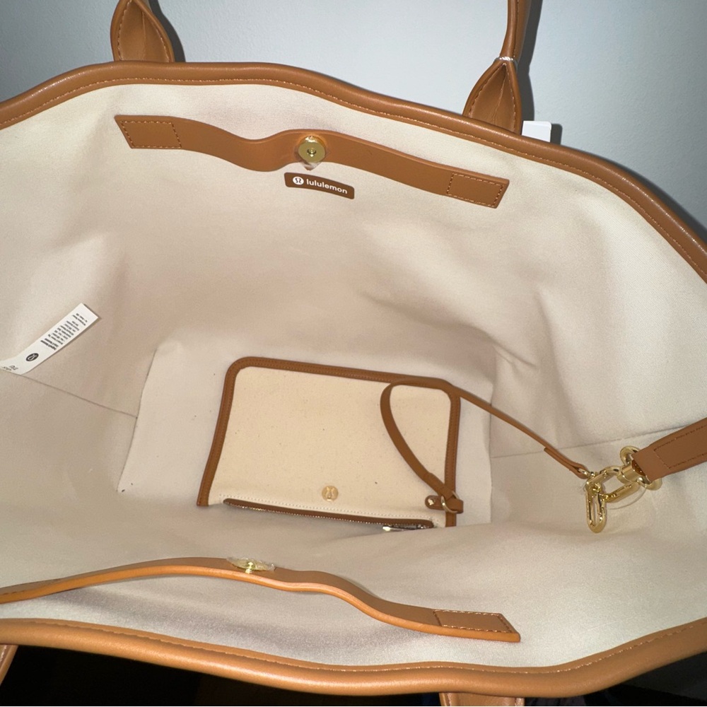 lululemon athletica Cream Canvas Tote with Tan Trim - Picture 5 of 6